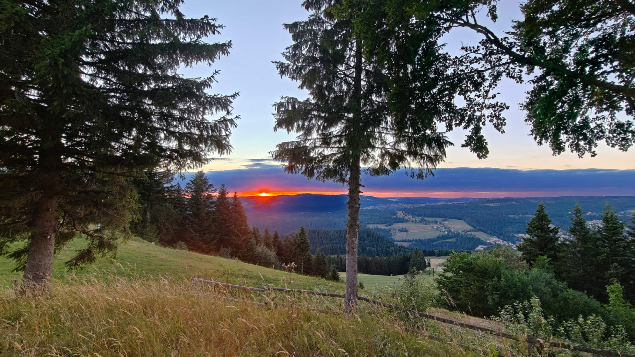 Coucher de soleil sur le Haut-Doubs